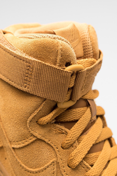 Buty dziecięce NIKE AIR FORCE 1 HIGH LV8 807617-701