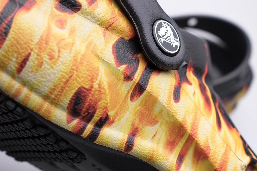 Chodaki CROCS BISTRO GRAPHIC CLOG 204044-001