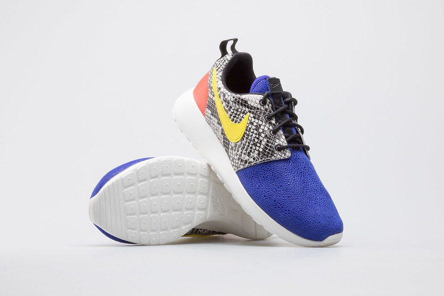 Buty damskie NIKE WMNS ROSHE ONE LX 881202-400