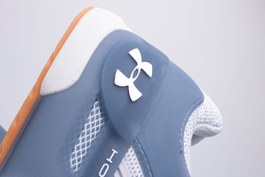 Buty damskie Under Armour APEX 2 GLOSS 3024041-100