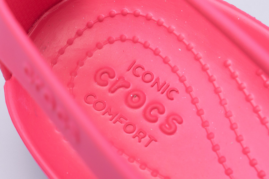 Japonki Crocs Serena Flip 205468-611