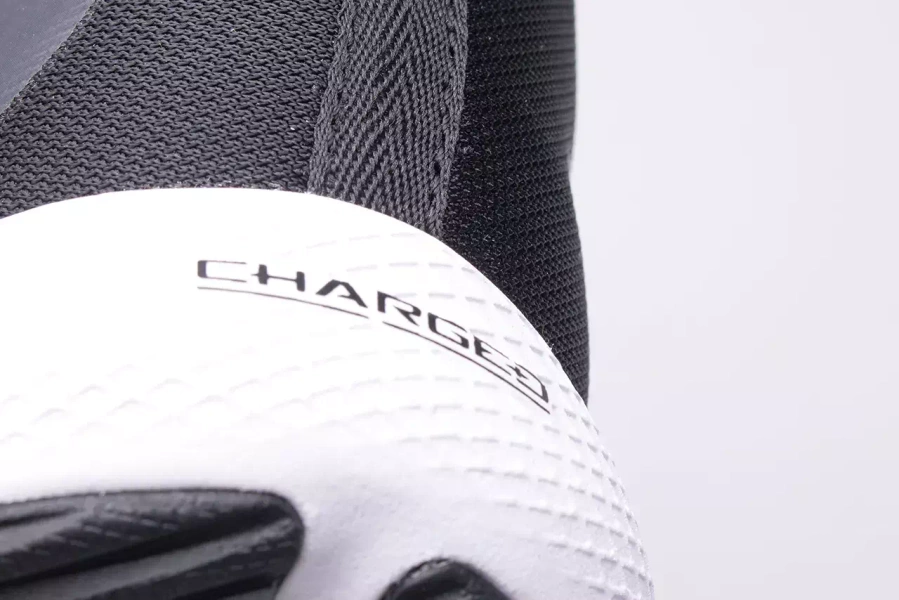 Buty męskie Under Armour CHARGED ENGAGE2 3025527-001