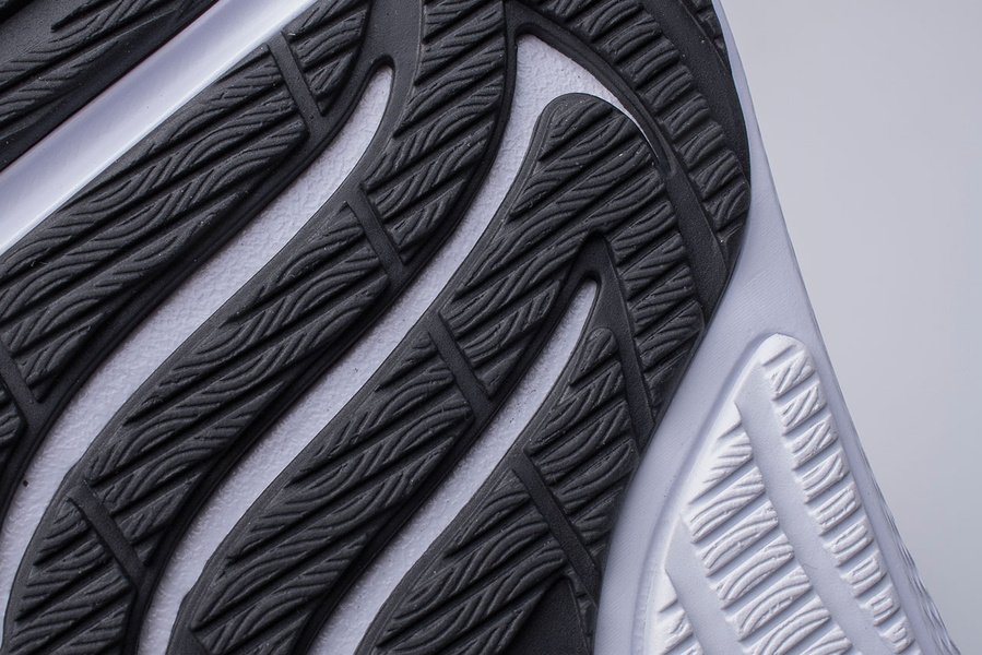 Buty męskie Under Armour CHARGED PURSUIT 2 3023865-001