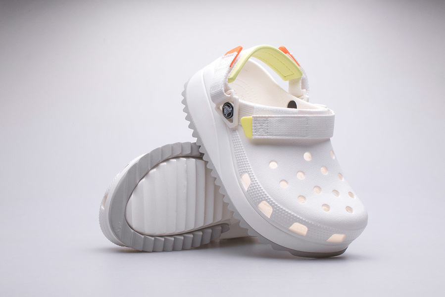 Chodaki CROCS CLASSIC HIKER CLOG 206772-100