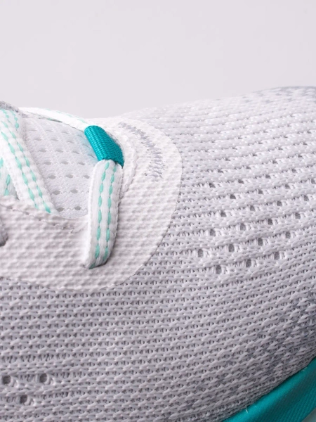 Buty damskie Under Armour Hovr 3026525-102