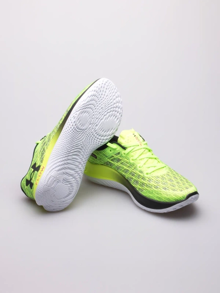 Buty męskie Under Armour Velocity Wind 2 3024903-303 