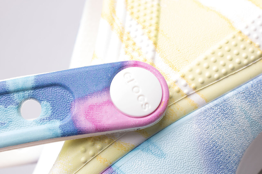 Chodaki Crocs GRAPHIC CLOG WEDGE W 207151-94S