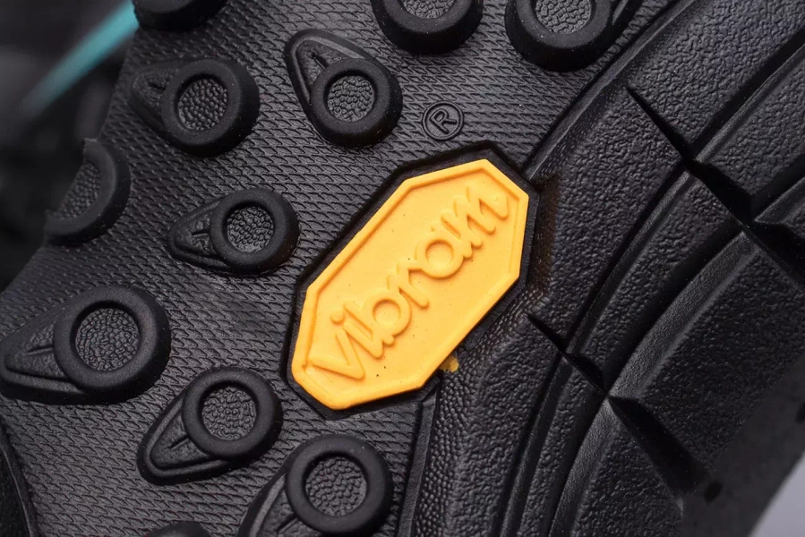 Buty damskie trekkingowe BERGSON SOIRA MID STX