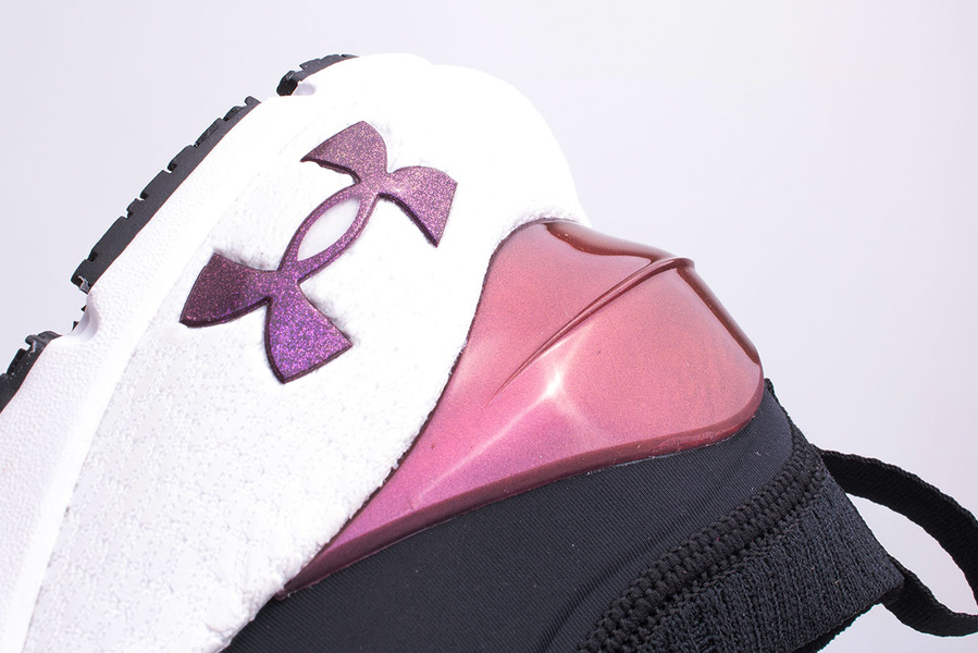 Buty damskie Under Armour HOVR PHANTOM 2 3023660-001