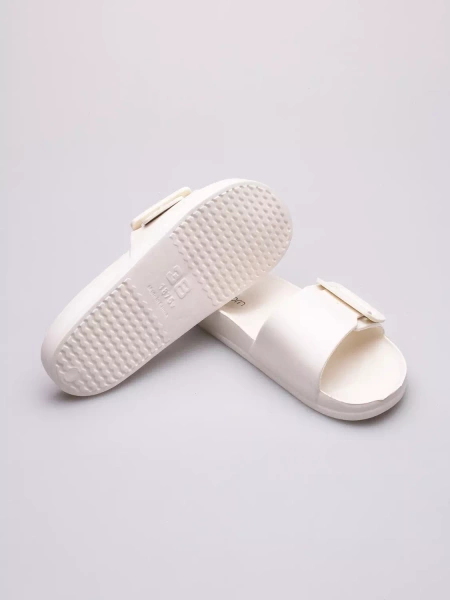 Klapki damskie OUTHORN OTHSS23FFLIF055-11S