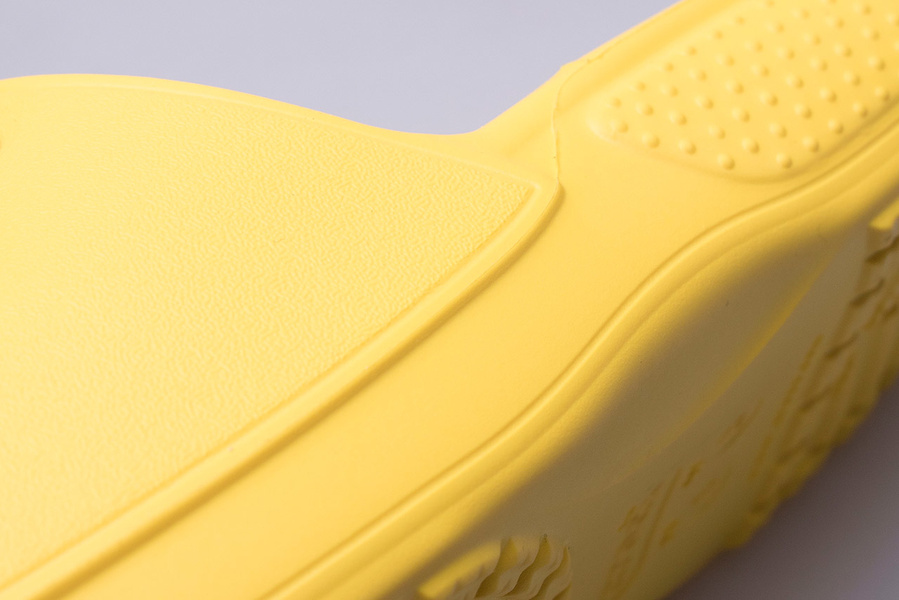 Klapki CROCS CLASSIC SLIDE 206121-7C1