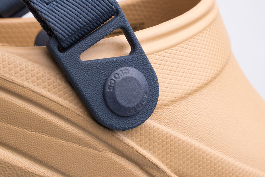 Chodaki Crocs Classic All Terain Clog 206340-2UG