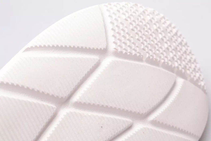 Buty chłopięce 4F 4FJAW22FLOWM008-23S