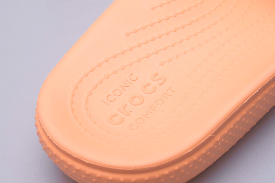 Klapki CROCS CLASSIC SLIDE 206121-801