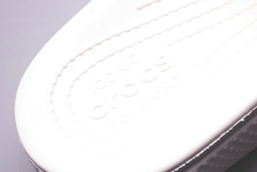 Klapki damskie CROCS CLASSIC SOLARIZED SANDAL 207771-94S