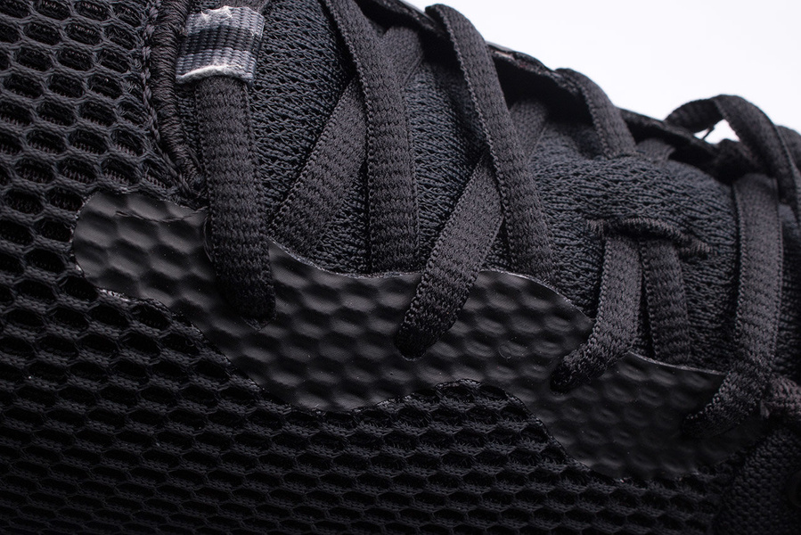 Buty męskie Under Armour 3024138-001