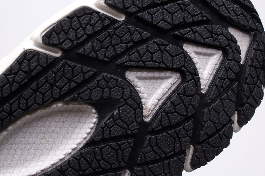 Buty damskie Under Armour 3024155-108