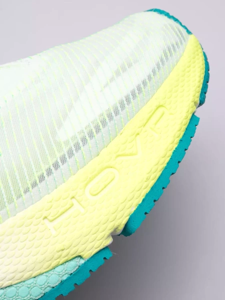 Buty damskie Under Armour Machina Breeze 3026264-100