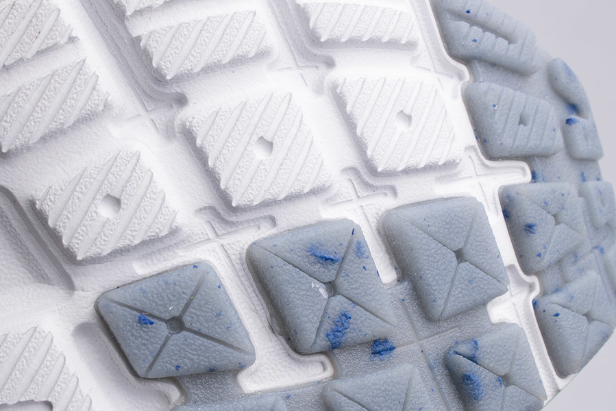 Buty damskie Under Armour SURGE 2 SPLASH 3024093-300