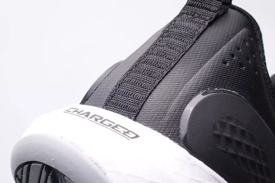 Buty męskie Under Armour 3023703-001