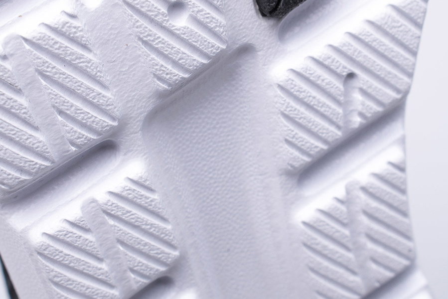 Buty męskie Under Armour SURGE 2 3022595-001