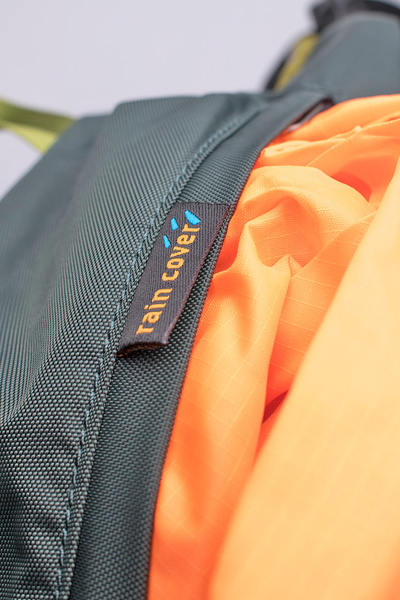 Plecak turystyczny BERGSON EVJE 30 OLIVE BRG00005