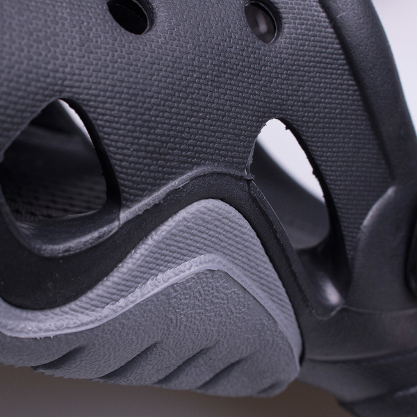 Sandały Crocs Men’s Swiftwater Clog 202251-070