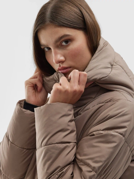 Kurtka damska zimowa puchowa długa 4F 4FAW23TDJAF235-82S 