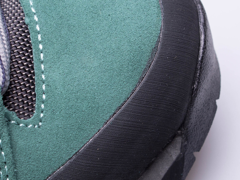 Buty damskie trekkingowe BERGSON KAKKA MID STX grass green