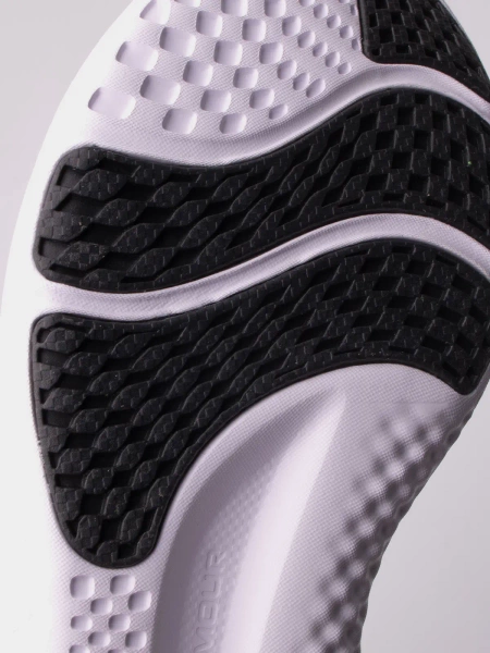 Buty męskie Under Armour Charged Swift 3026999-100