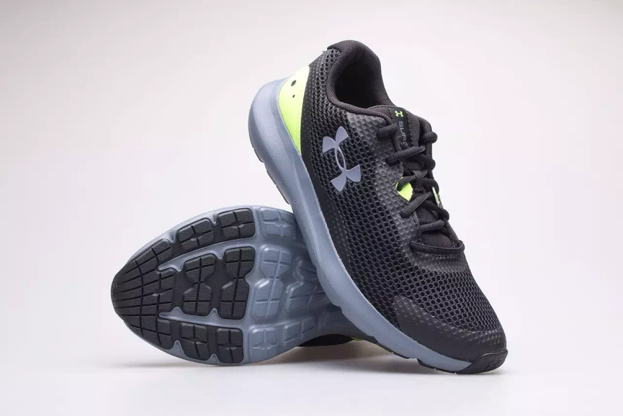 Buty męskie Under Armour Surge 3 3024883-003