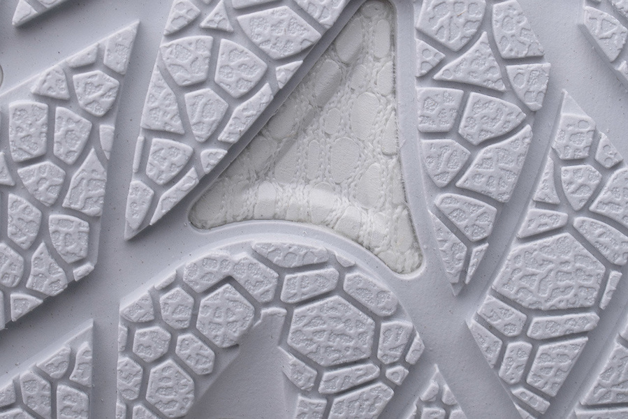 Buty damskie Under Armour HOVR PHANTOM 2 3023021-100