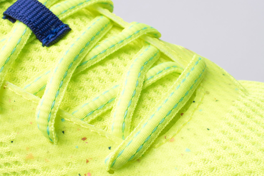 Buty damskie Under Armour SURGE 2 SPLASH 3024093-300