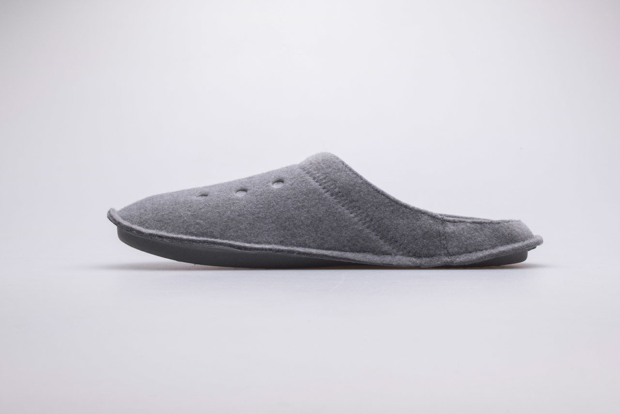 Kapcie CROCS CLASSIC SLIPPER 203600-00Q