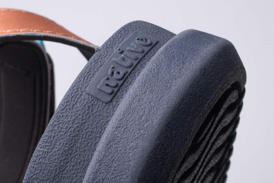 Sandały damskie NATIVE JULIET METALLIC 61309817-8936