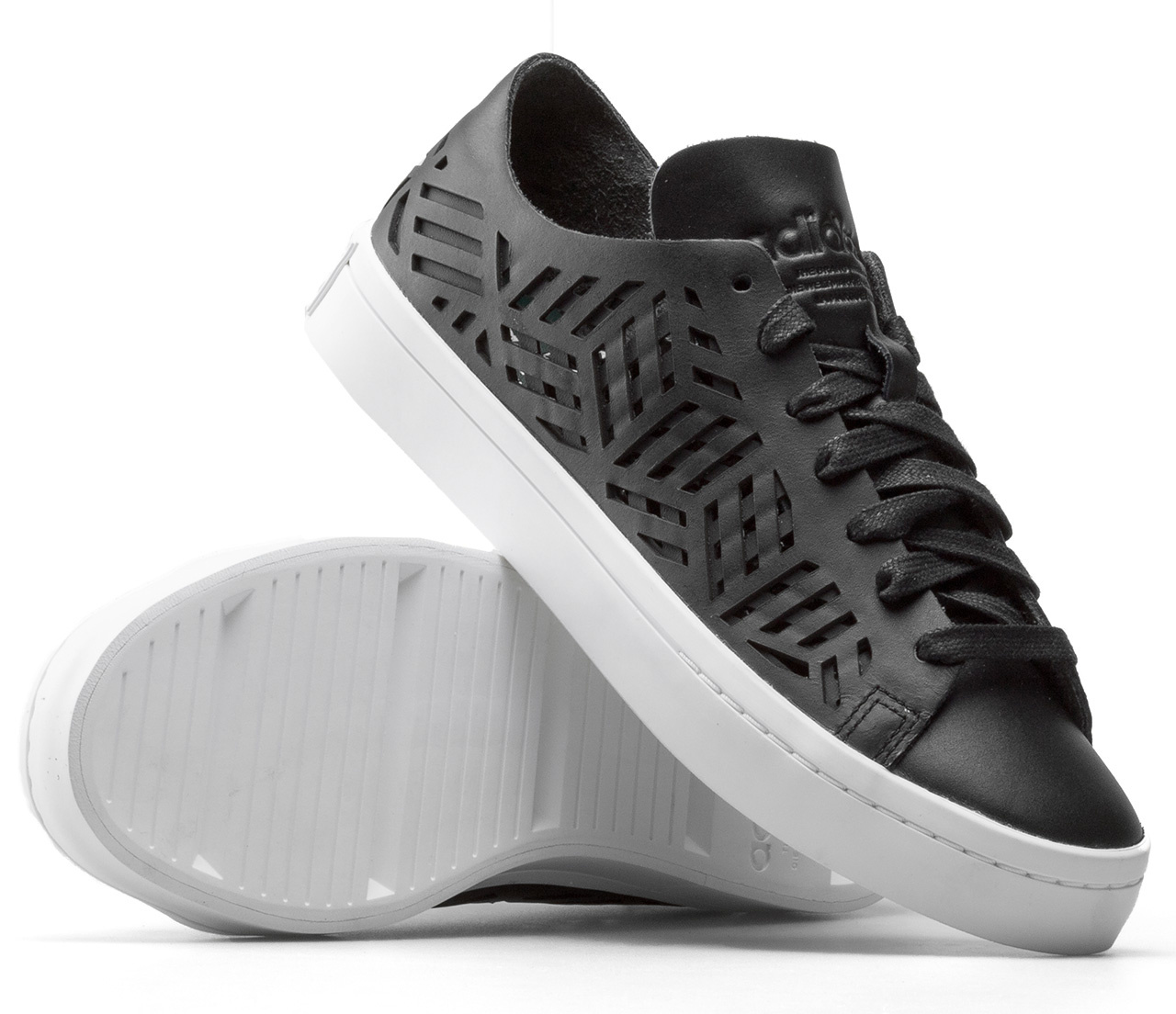 Buty damskie adidas COURTVANTAGE CUTOUT W BY2956