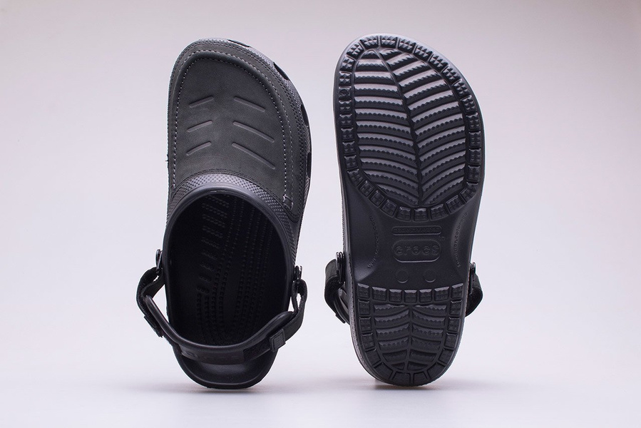 Chodaki Crocs Yukon Vista Clog M 205177-060