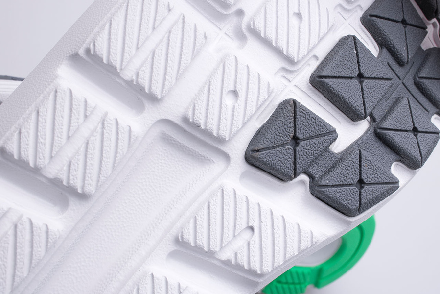 Buty męskie Under Armour SURGE 2 3022595-107