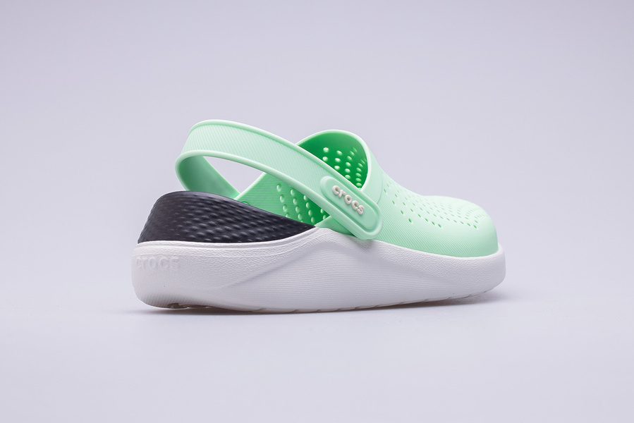 Chodaki Crocs LiteRide Clog 204592-3TP