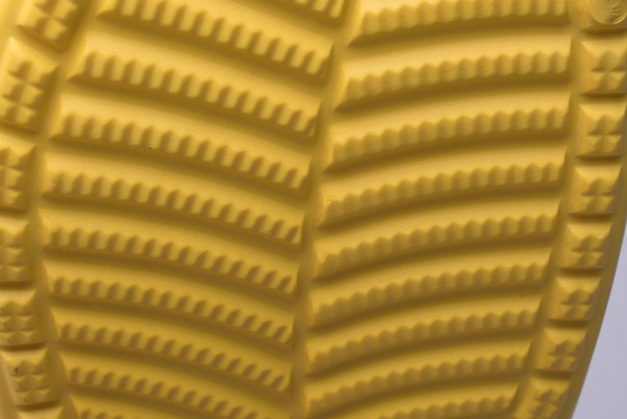 Klapki CROCS CLASSIC SLIDE 206121-7C1