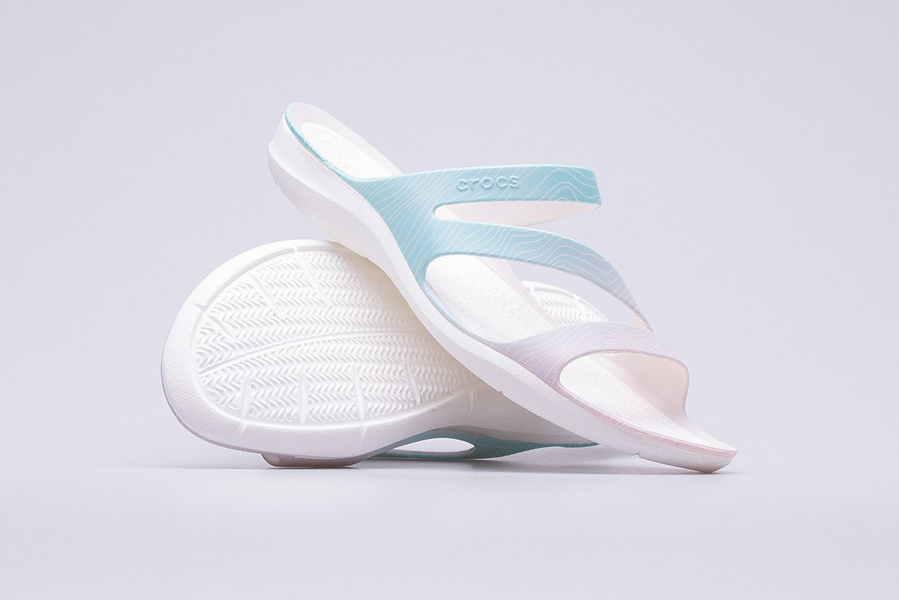 Klapki Crocs Swiftwater Seasonal 205637-4IS