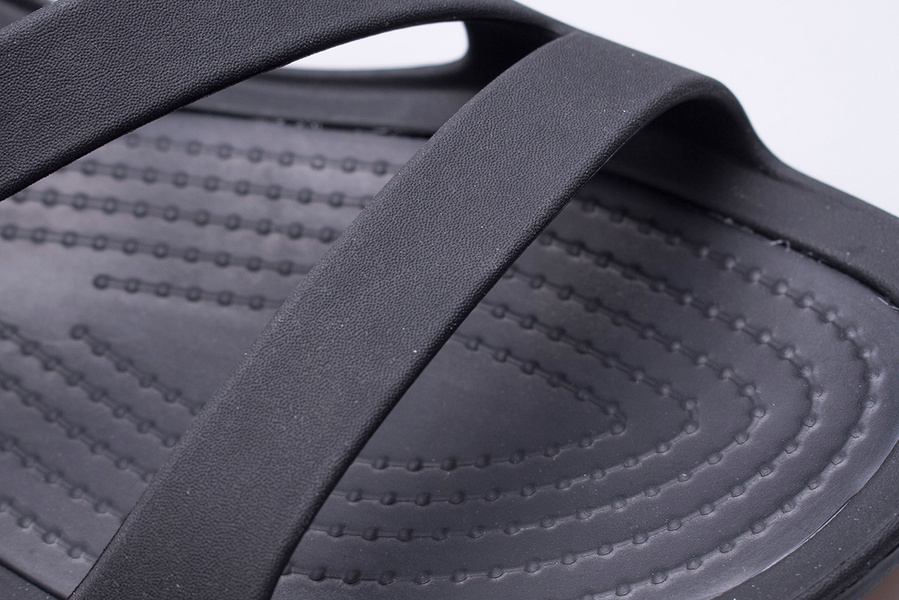 Klapki Crocs Swiftwater Sandal W 203998-060