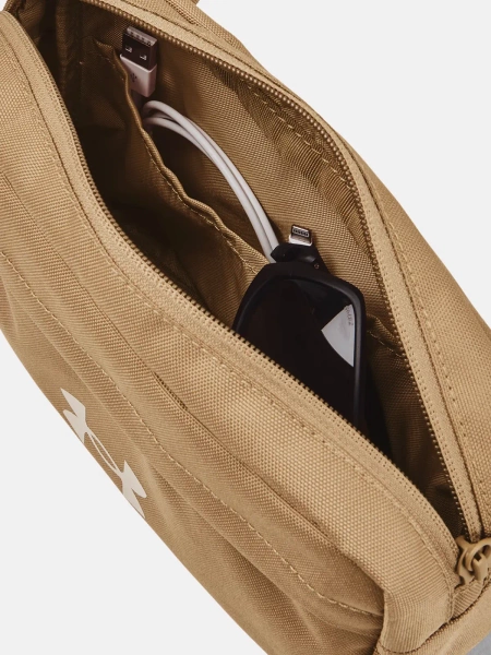 Nerka Under Armour 1381914-263