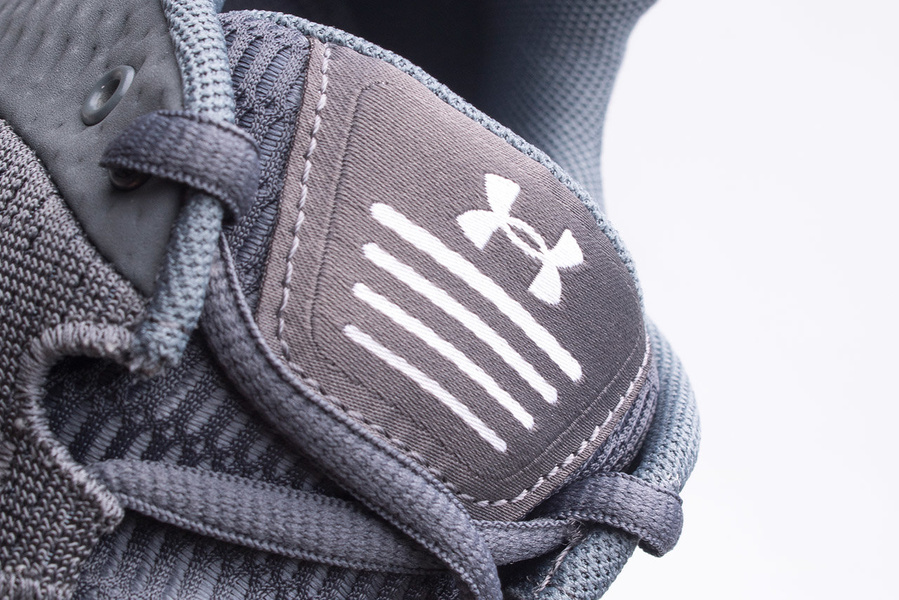 Buty męskie Under Armour Micro G Pursuit 3021953-103