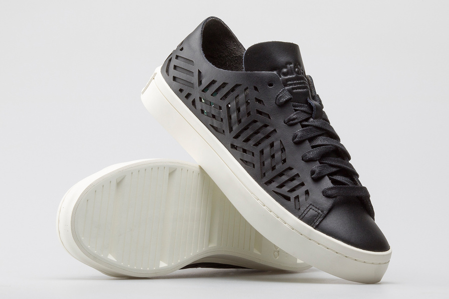 Buty damskie adidas COURTVANTAGE CUTOUT W BY2956