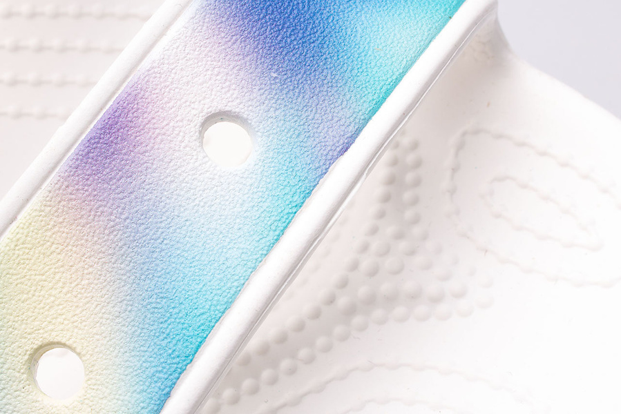 Klapki damskie CROCS CLASSIC SOLARIZED SANDAL 207771-94S