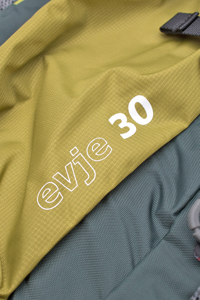 Plecak turystyczny BERGSON EVJE 30 OLIVE BRG00005