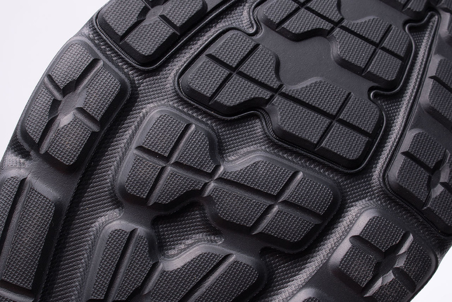 Buty męskie Under Armour Surge 3 3024883-002