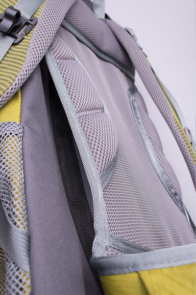 Plecak turystyczny BERGSON MOLDE 30 olive