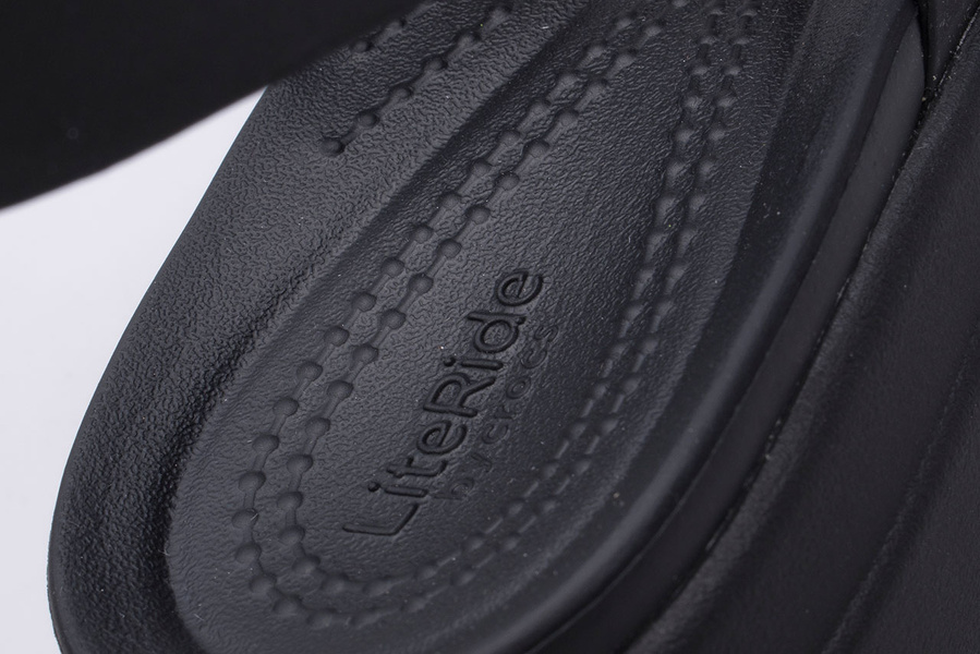 Sandały damskie Crocs Brooklyn Low Wedge 206453-060